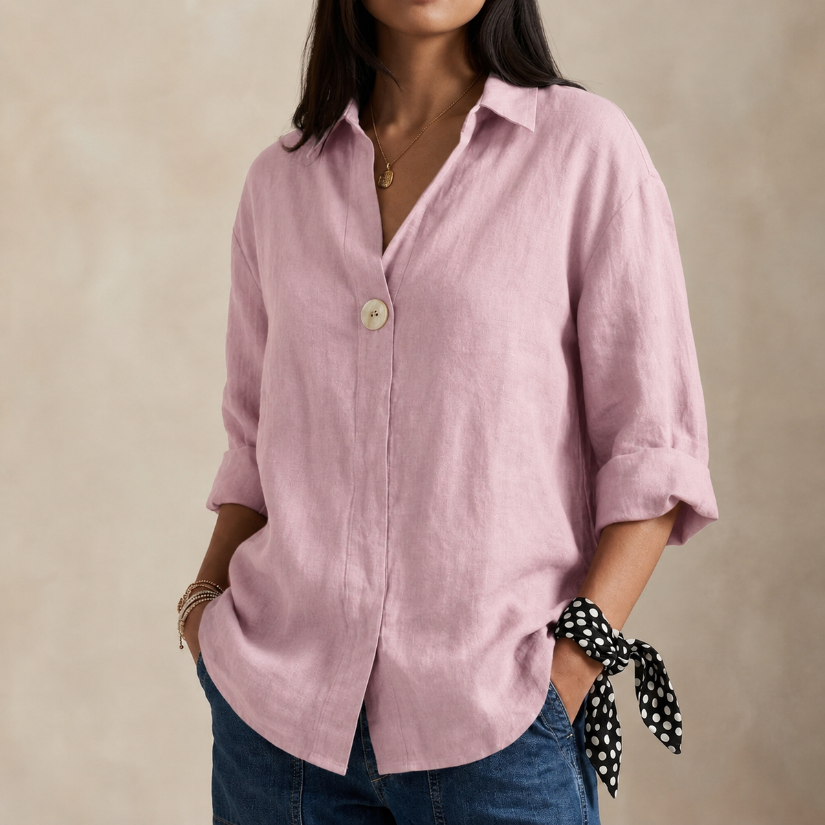 Relaxed Linen Blouse with V-Neckline and Single Button